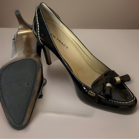 Ellen Tracy Black Patent Leather Tassel Heels – Women’s 8.5 - Picture 3 of 3